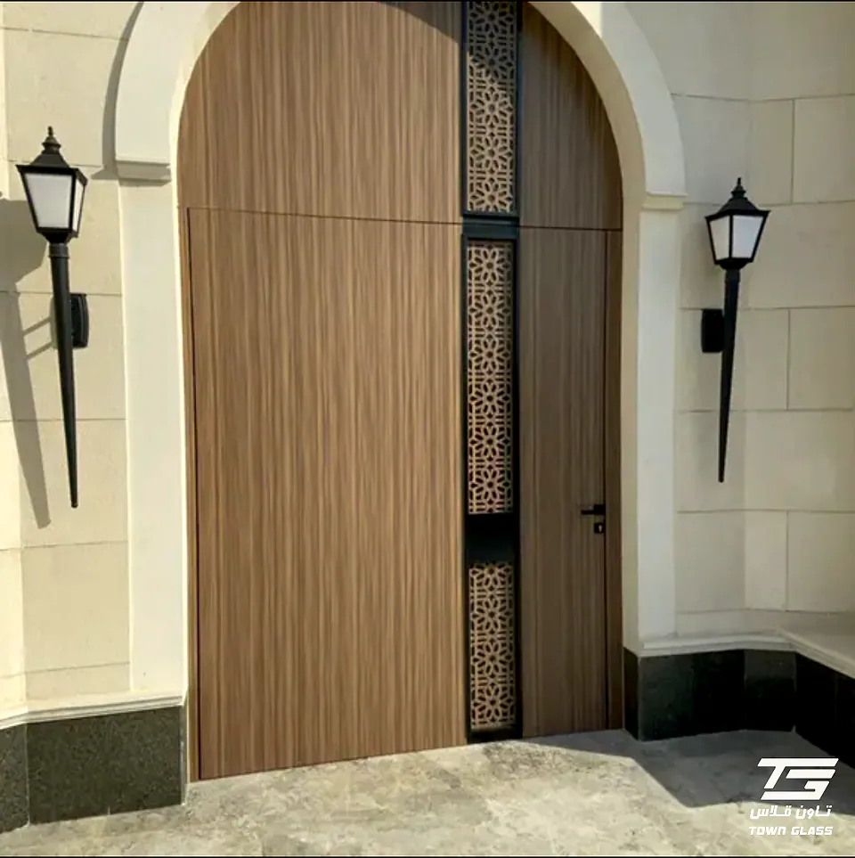 How to choose a villa entrance door: 8 things that decide it
