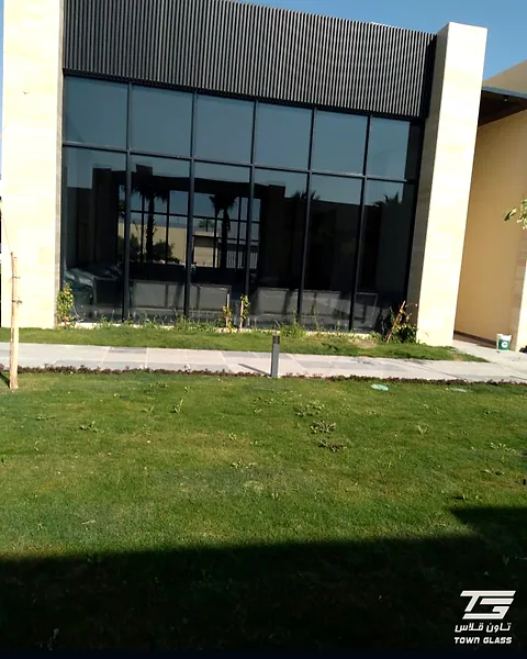 الواجهات الزجاجية — من مشاريع تاون قلاس (54)