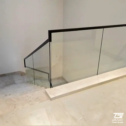 درابزين الزجاج — من مشاريع تاون قلاس (19)